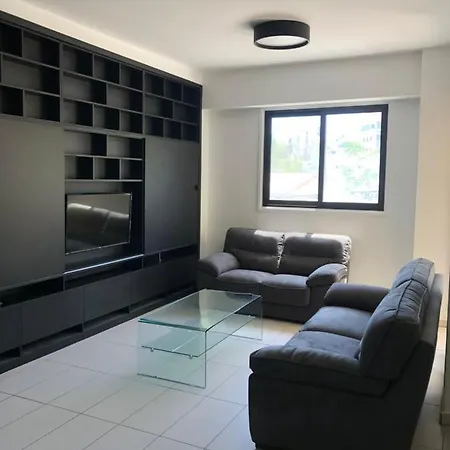 Modern Luxury In The Heart Of *